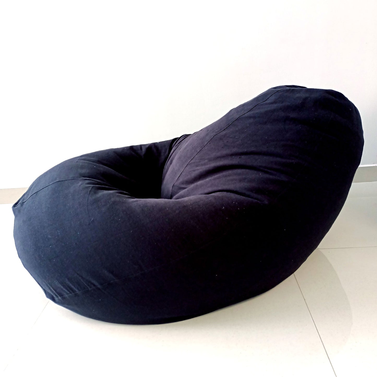 CHARCOAL Black Round XL bean bag chair in handloom cotton