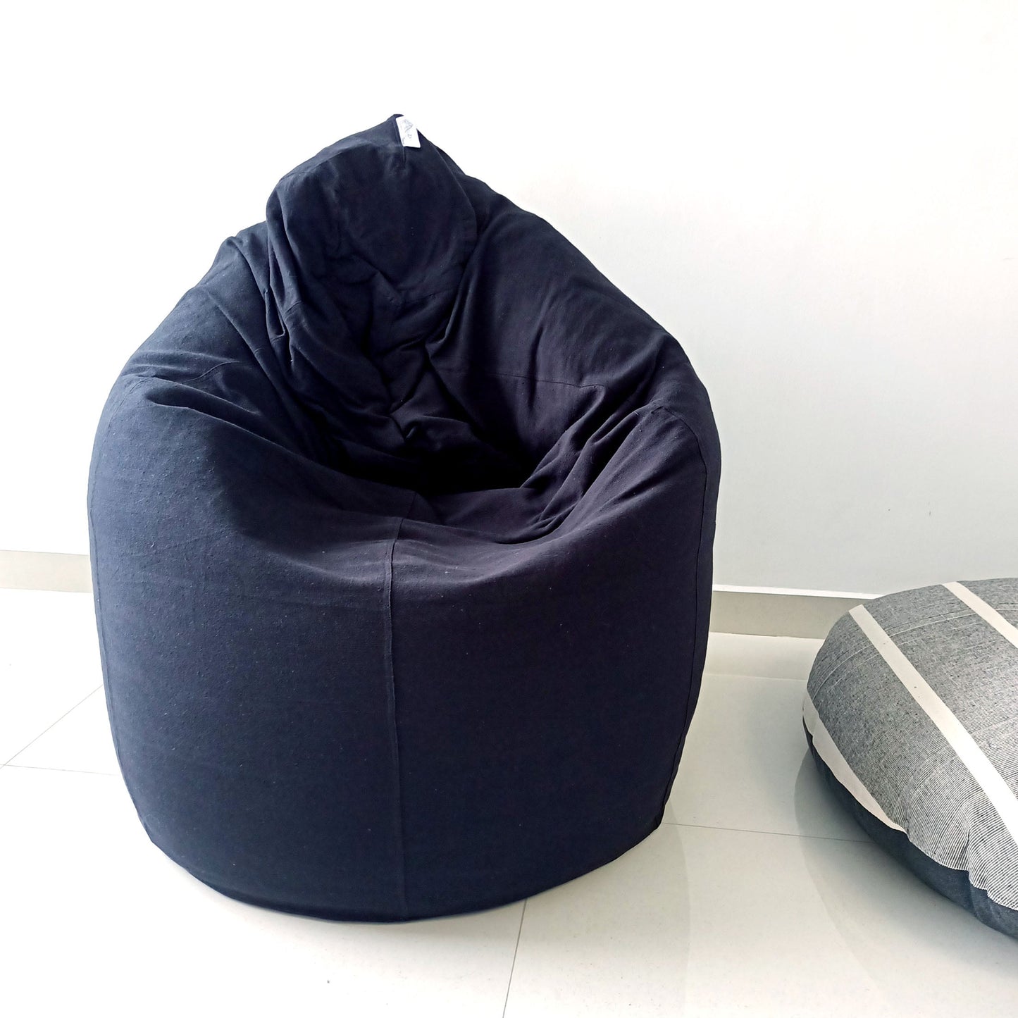 CHARCOAL Black Round XL bean bag chair in handloom cotton