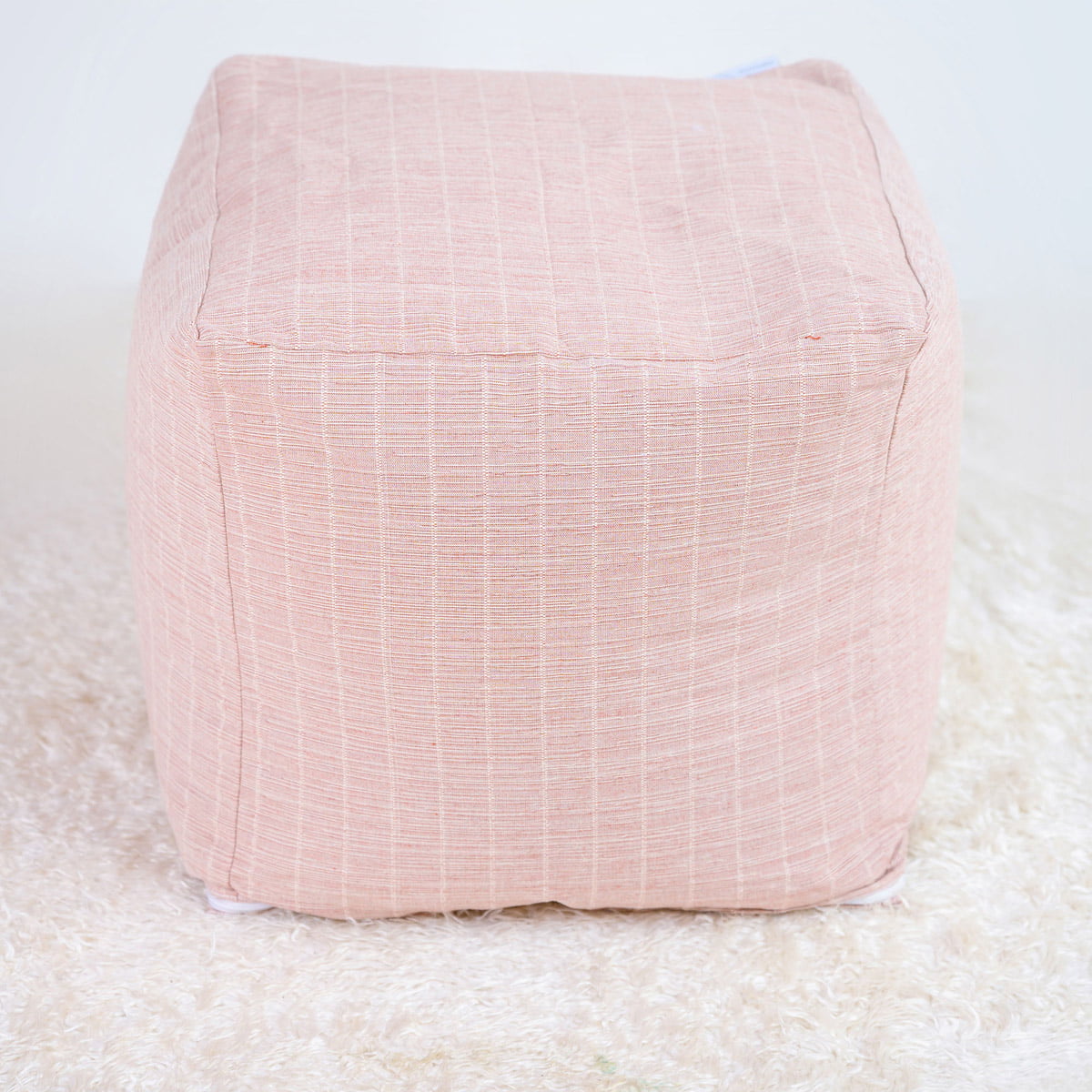 MILSON pale pink pouf / ottoman