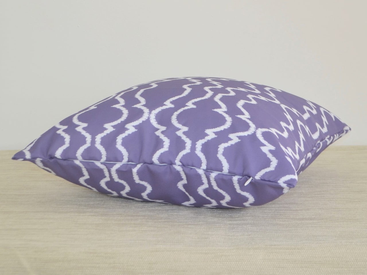 AUDREY 20" waterproof outdoor pillow Purple, Violet