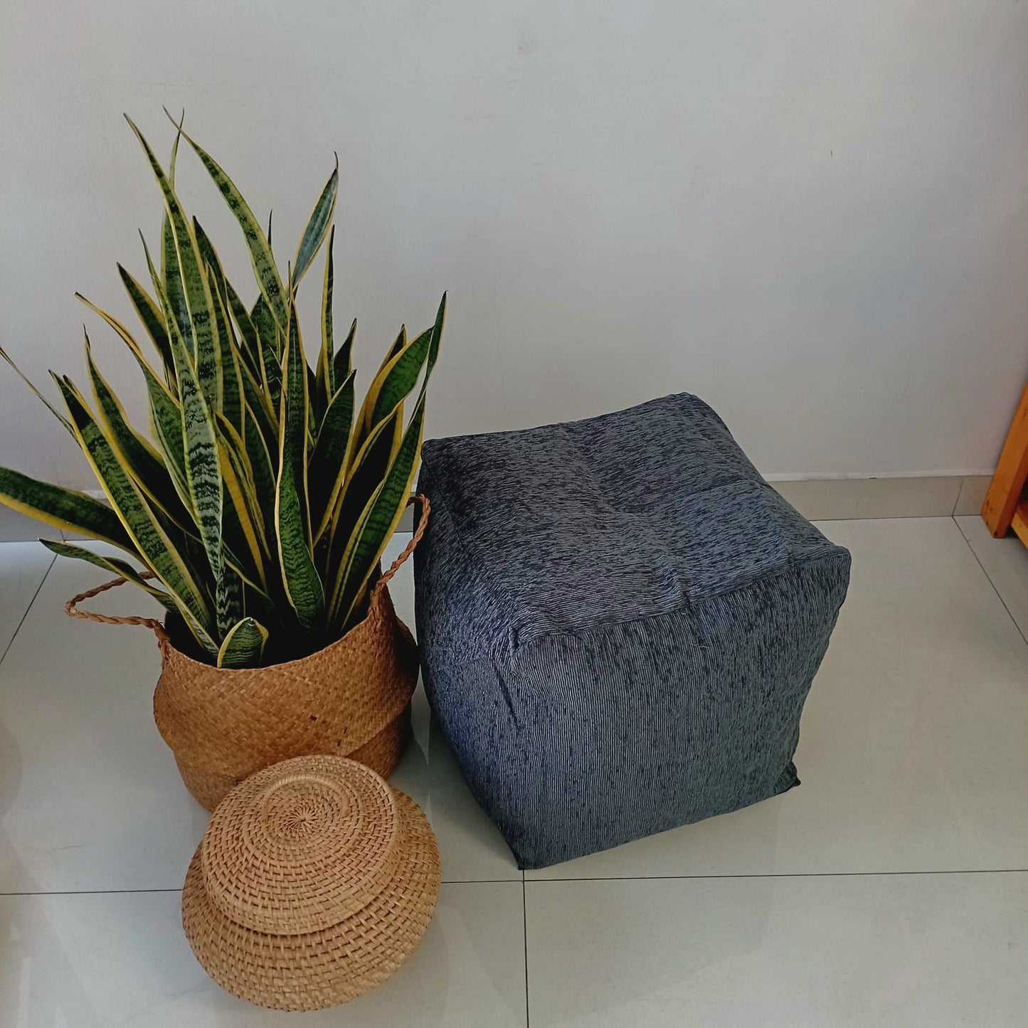 Grey pouf / ottoman - Cyrus