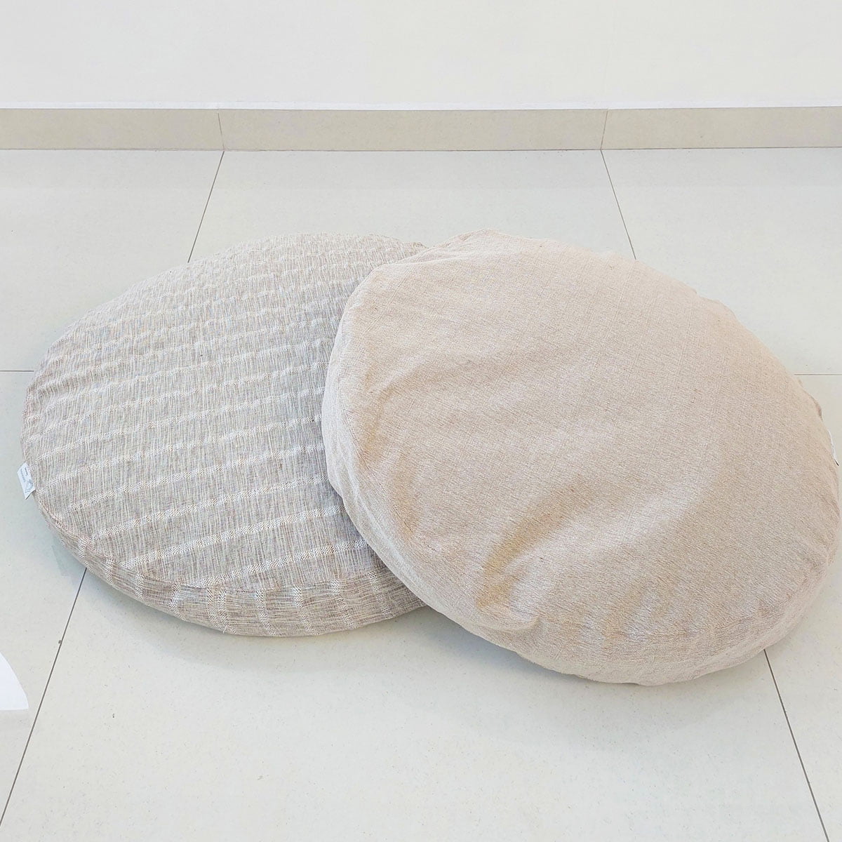 KEISHA floor cushion in handloom cotton Slight Defect