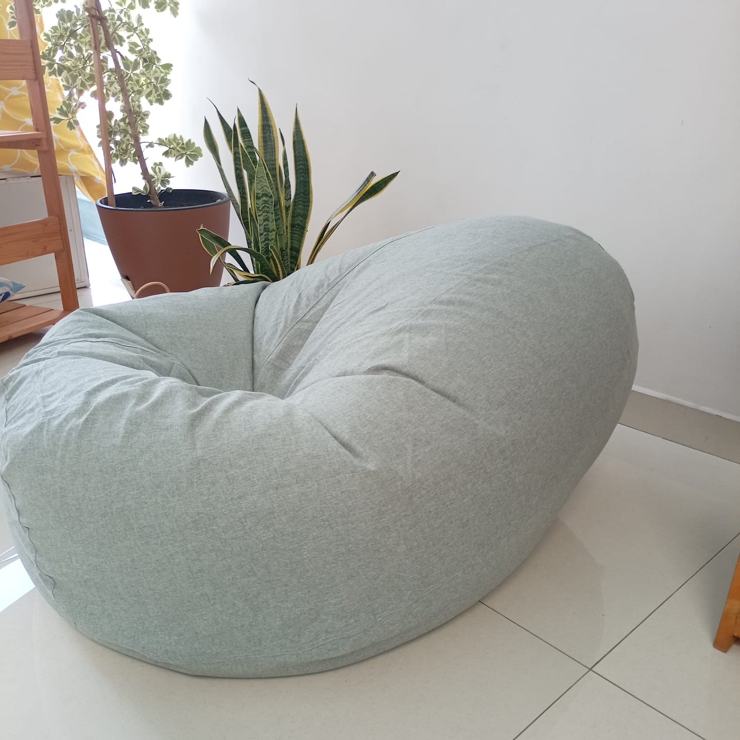 LEVI Ash /Grey round bean bag chair