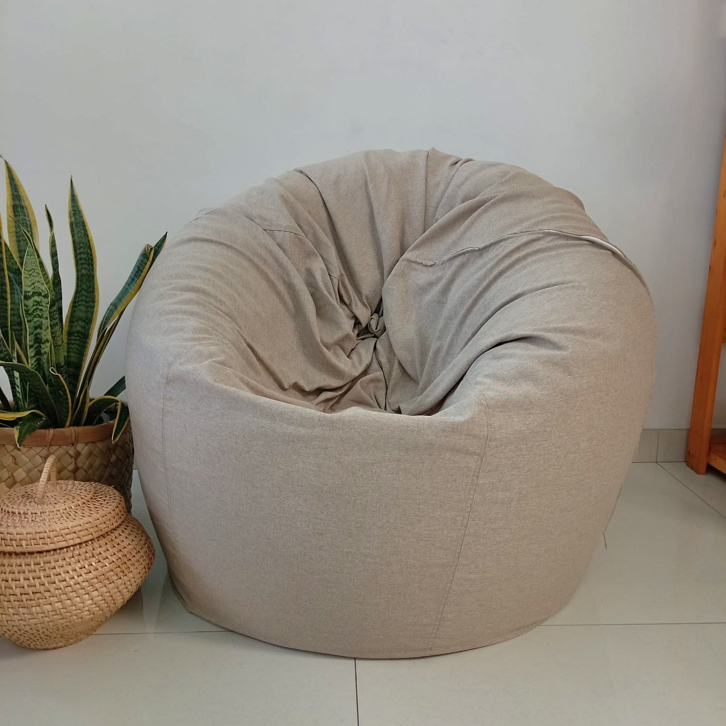 MASON Beige Sand Round XL bean bag chair