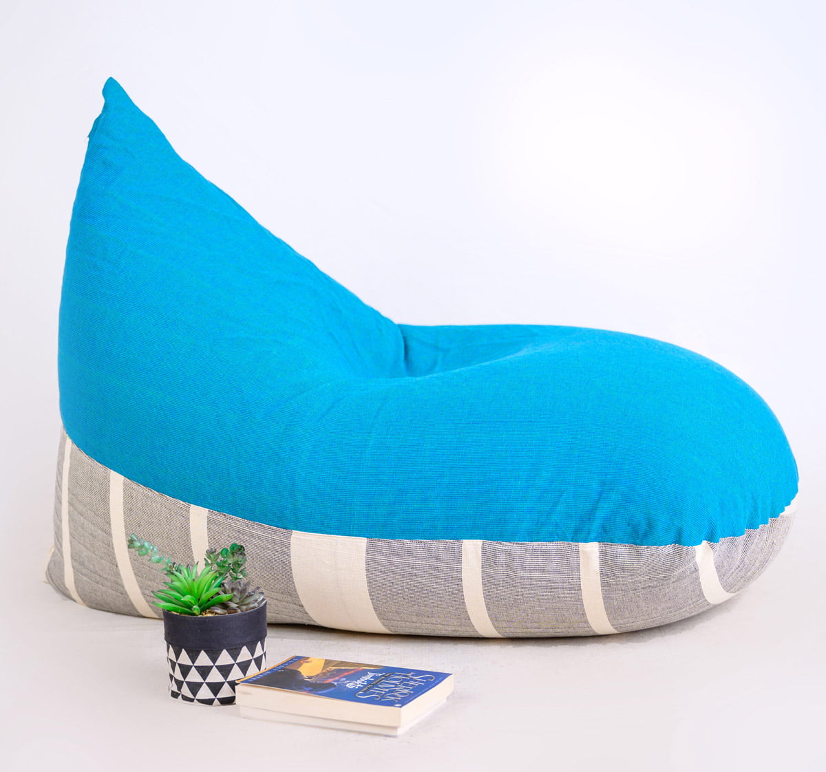 PACIFIC Blue bean bag in handloom cotton Slight Defect