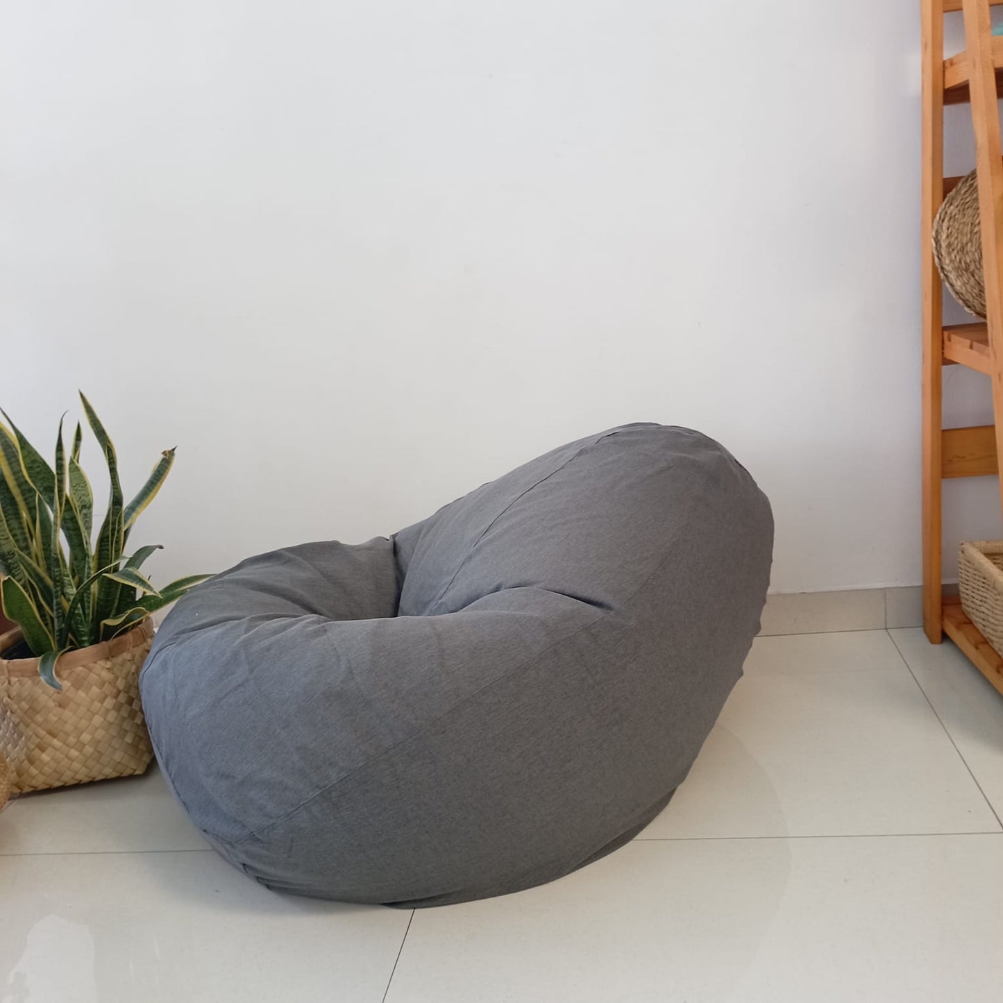 CONNOR Grey round bean bag chair