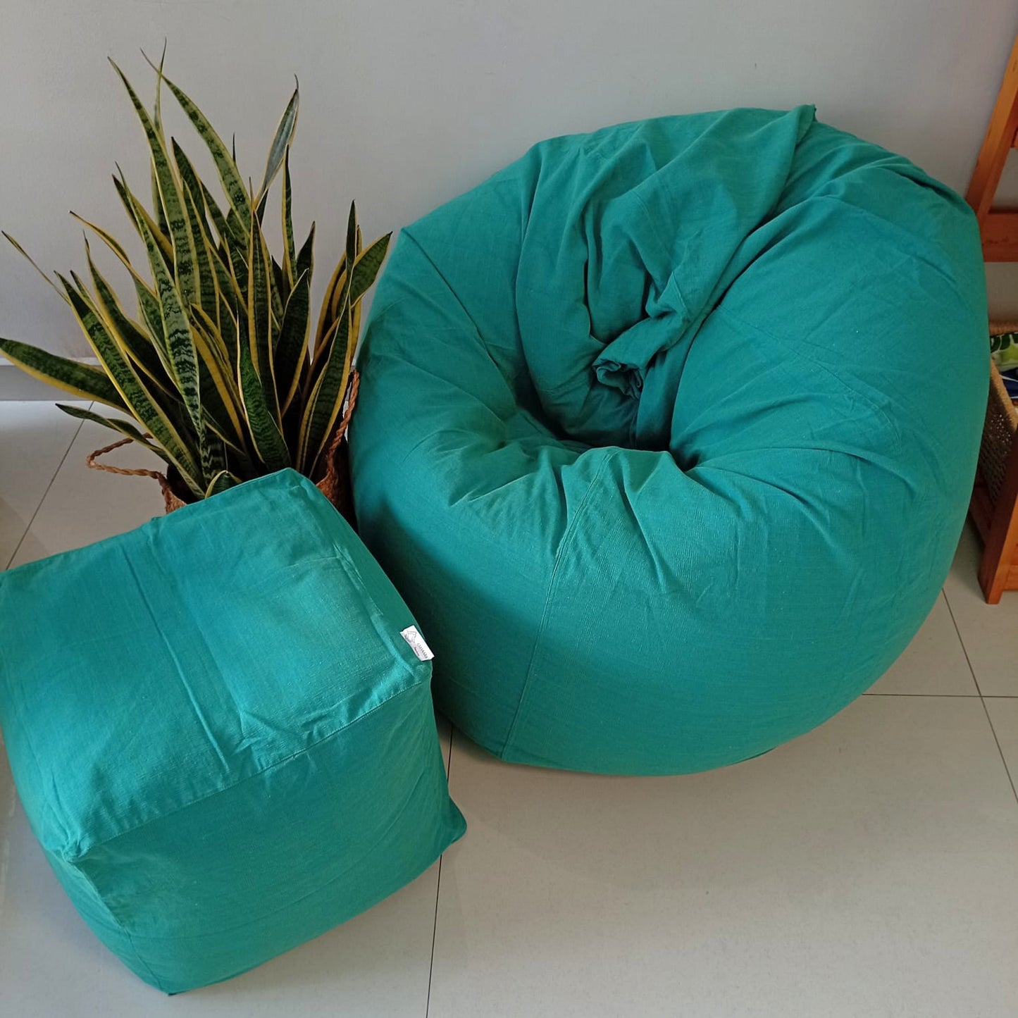 Turquoise round XL bean bag chair in handloom cotton - SEASHELLS