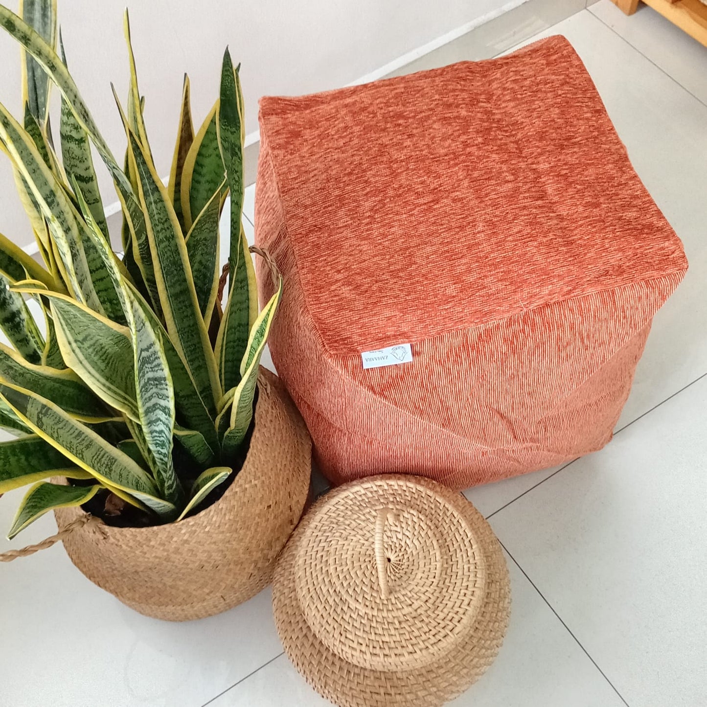 Orange/peach pouf / ottoman - Sienna