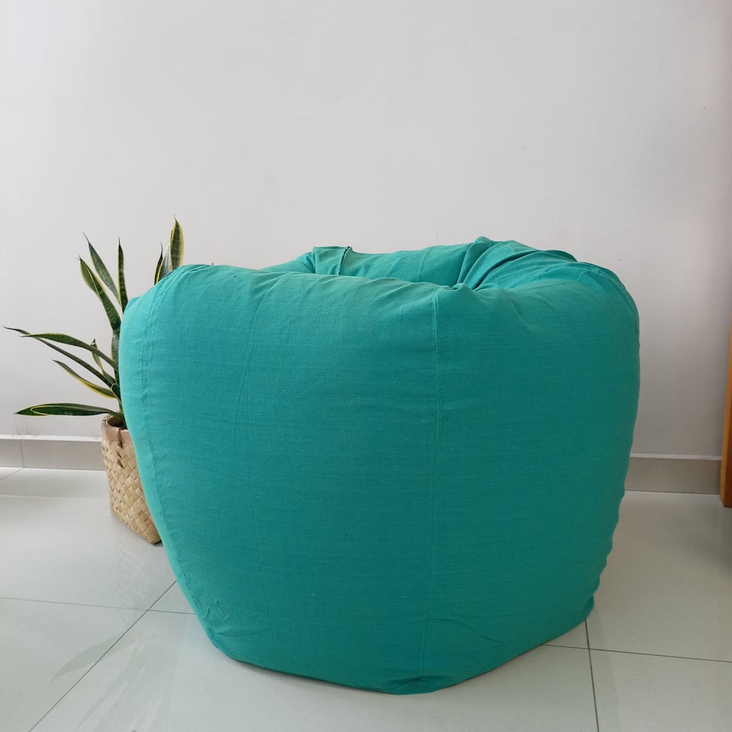 Turquoise round XL bean bag chair in handloom cotton - SEASHELLS