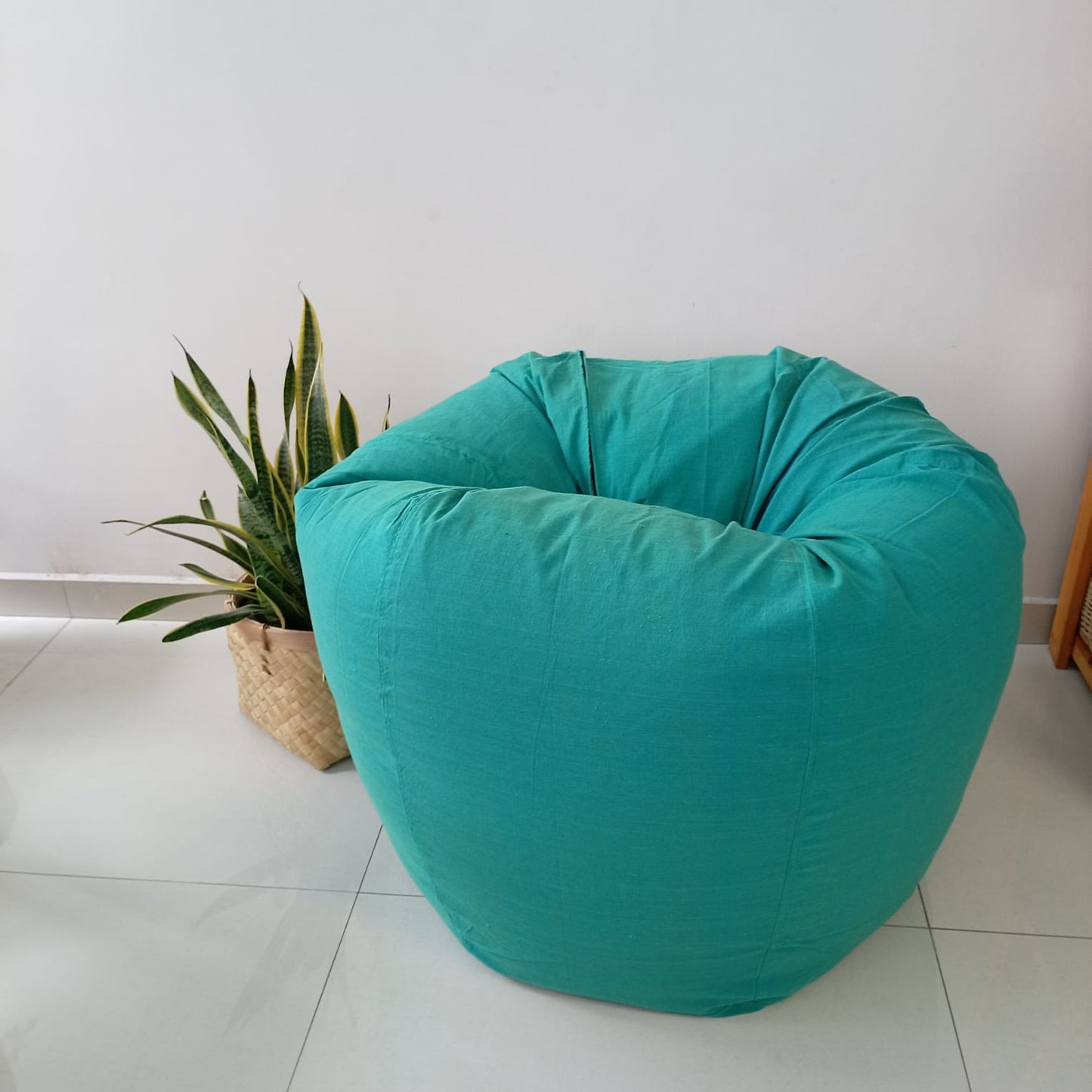 Turquoise round XL bean bag chair in handloom cotton - SEASHELLS