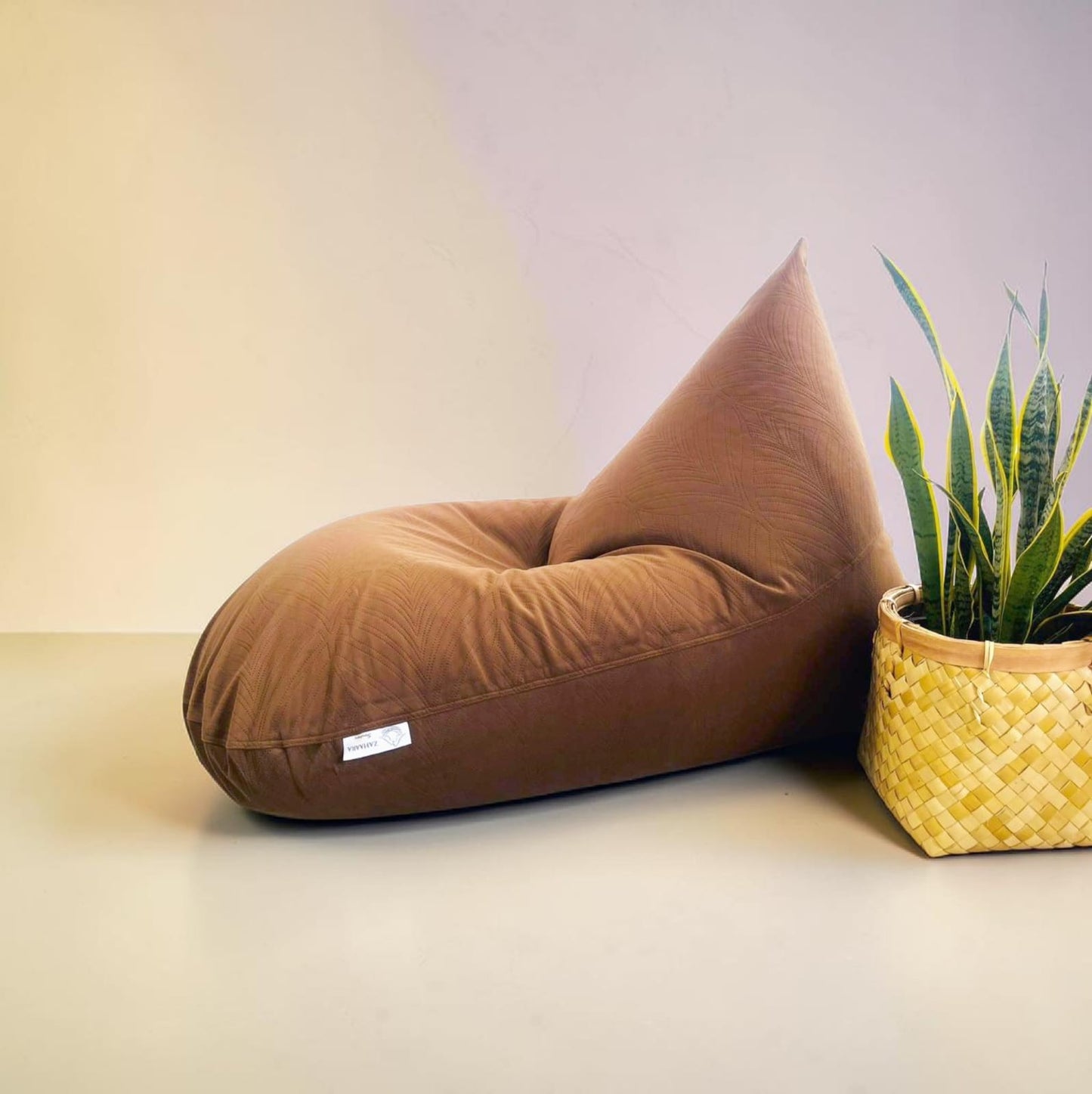 Brown bean bag in velvet - Kaaya