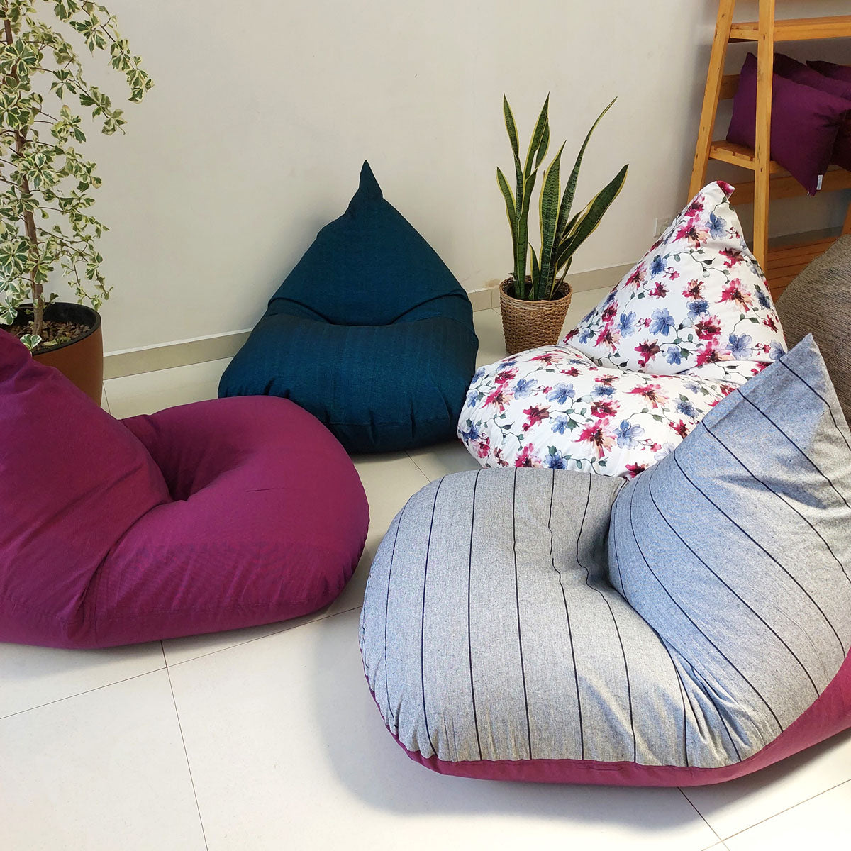 AMATISTA - Purple cotton bean bag chair